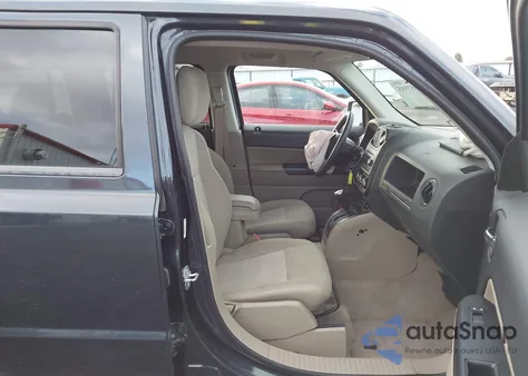 2014 Jeep Patriot Sport z USA, uszkodzony, nr VIN 1C4NJPBA4ED864325